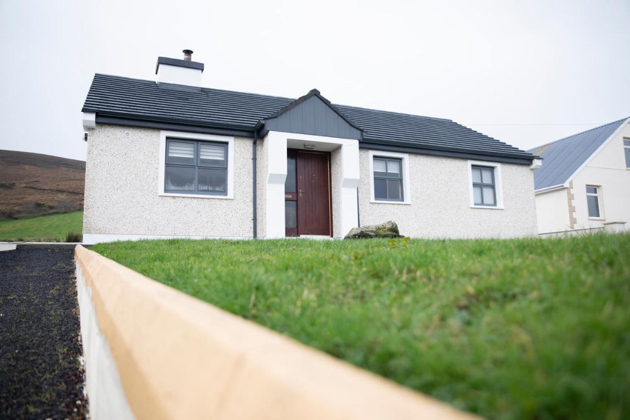 3 Bed Renovated Cottage Carramore Lake, Belmullet Ballina  Exterior foto