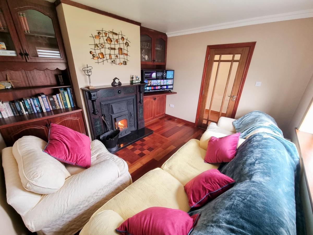 3 Bed Renovated Cottage Carramore Lake, Belmullet Ballina  Exterior foto